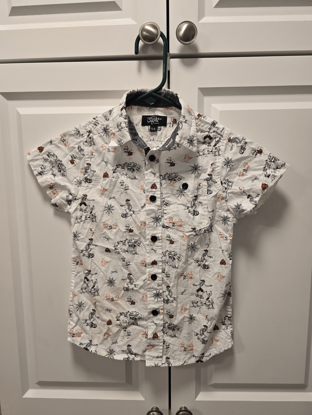 Eighty Eight Boys Short Sleeve Button Down Shirt 5/6 Skateboarding Skeleton